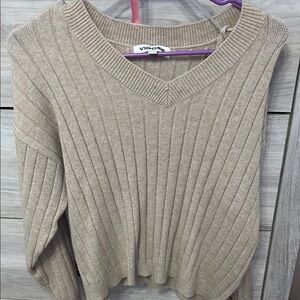 Vigoss Women's Ribbed V-Neck Sweater - Beige